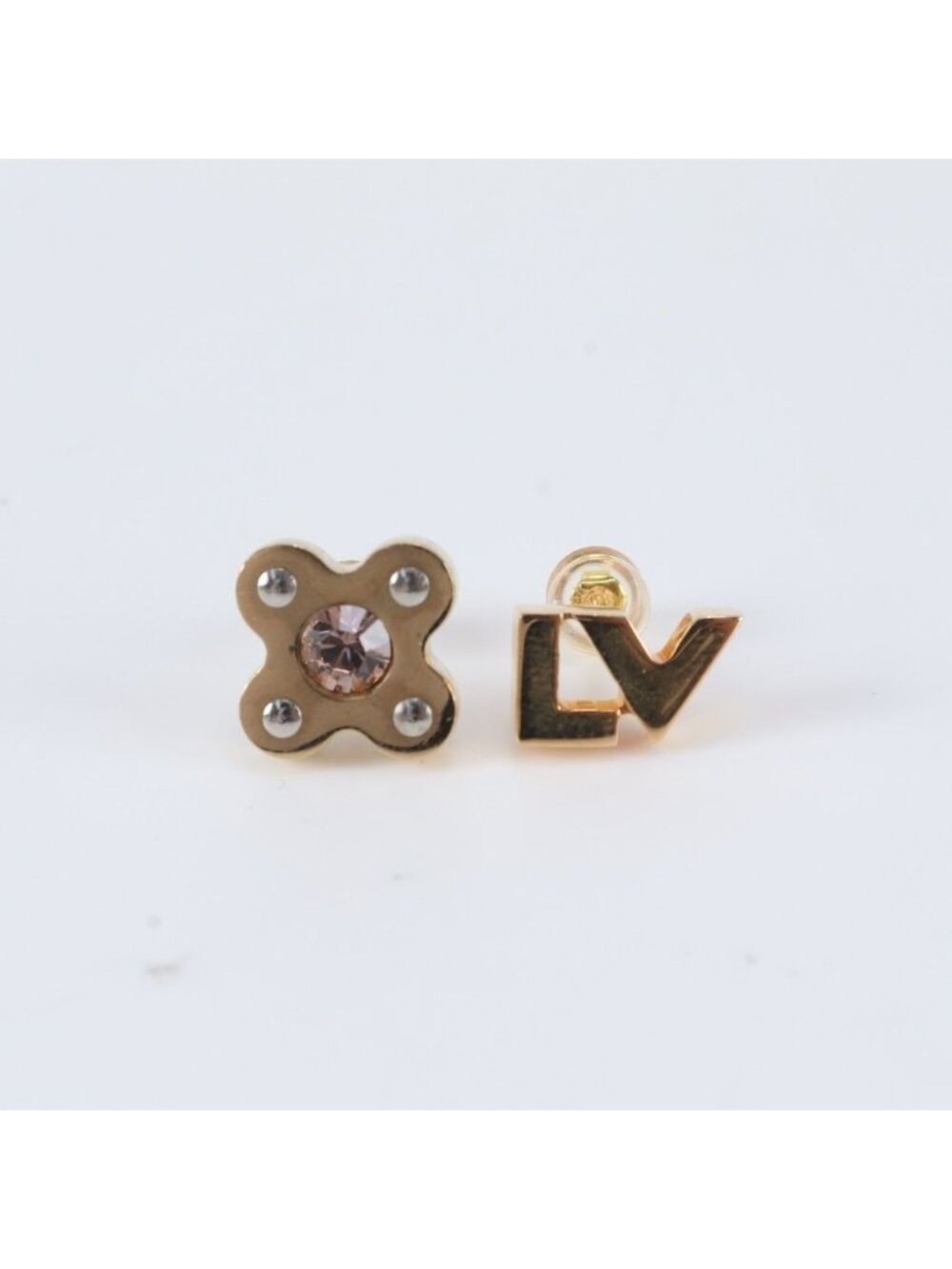 Louis Vuitton Boucles D'oreilles Love Letters Earrings Gold